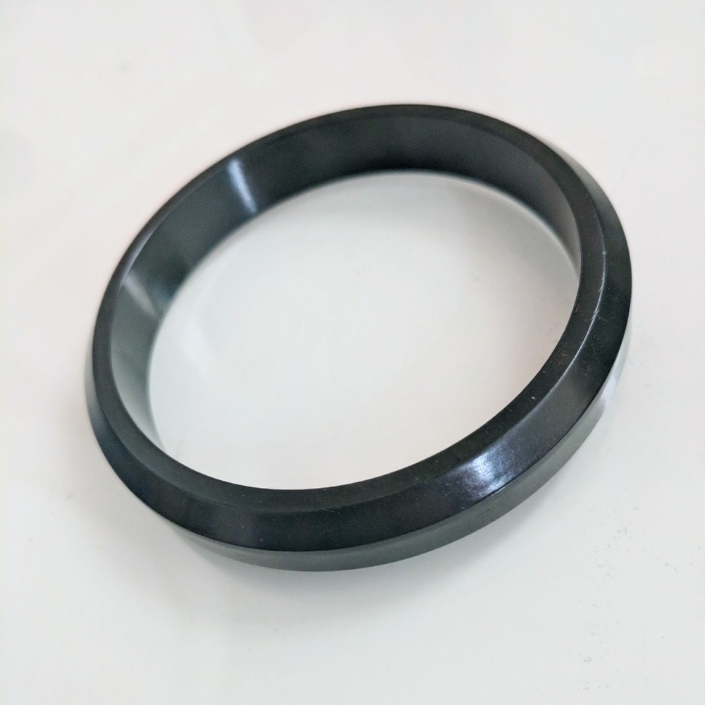 Beautiful Vintage Bakelite Bangle